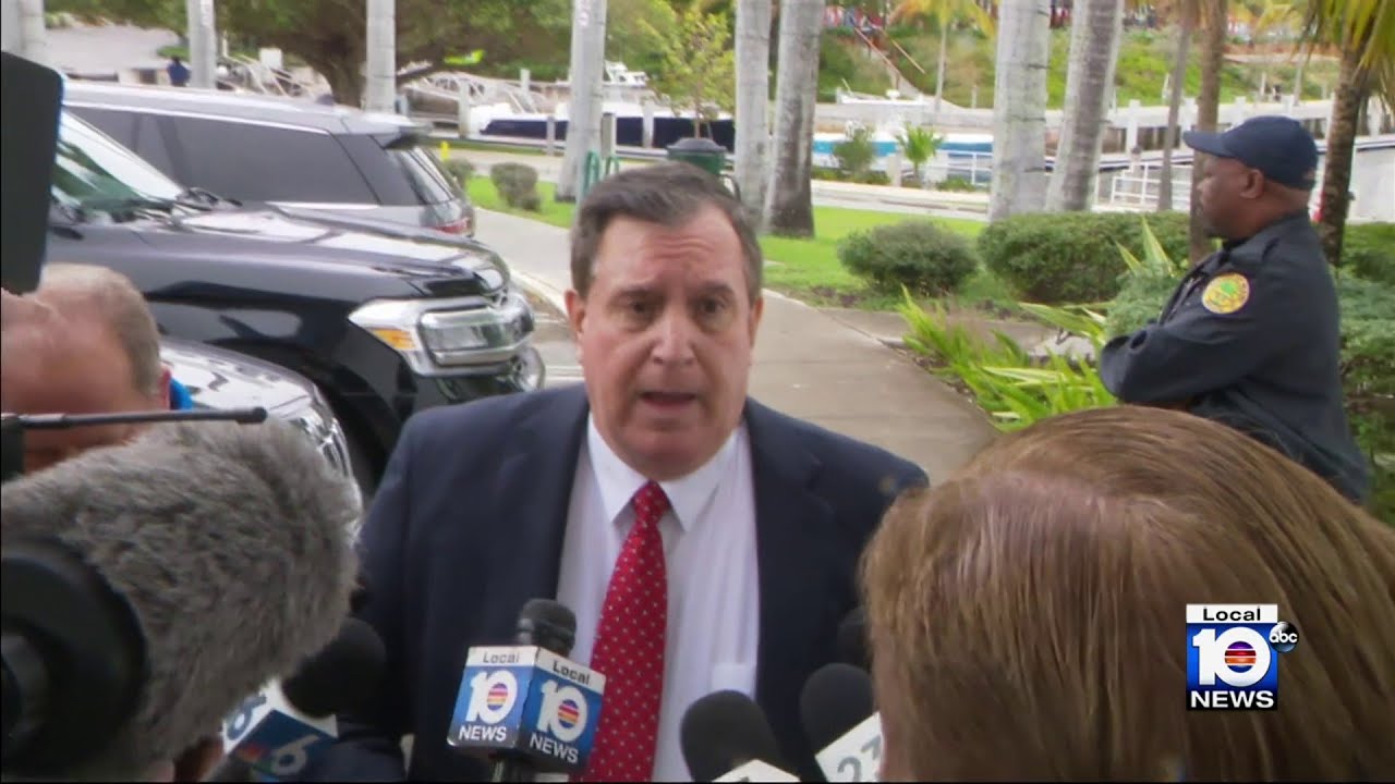 Joe Carollo’s case for keeping home after legal order not so clear-cut, records reveal