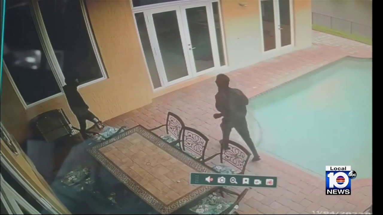Crooks caught on camera trying to break into Miramar home in broad daylight