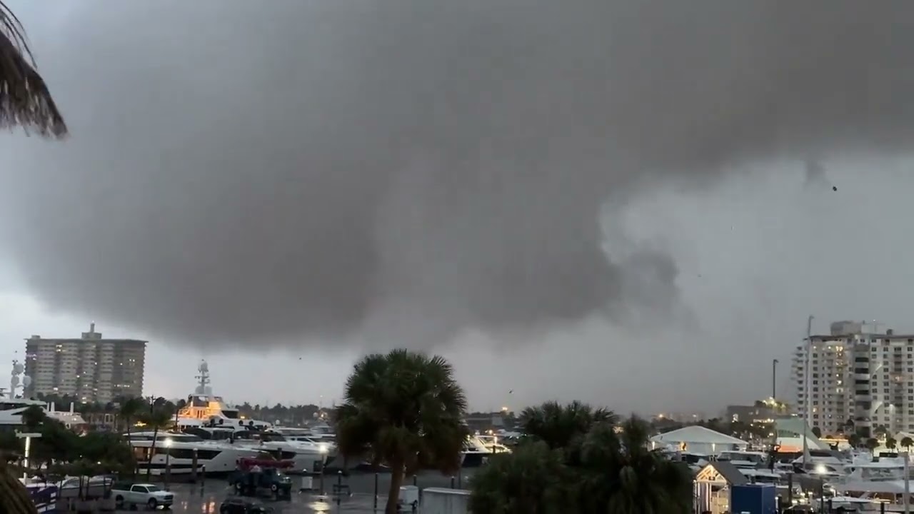 Tornado touches down in Fort Lauderdale, Florida