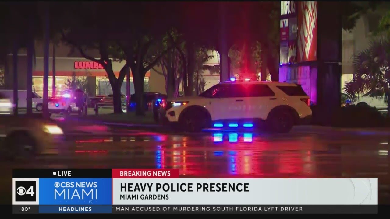 Police called to Miami Gardens shopping plaza