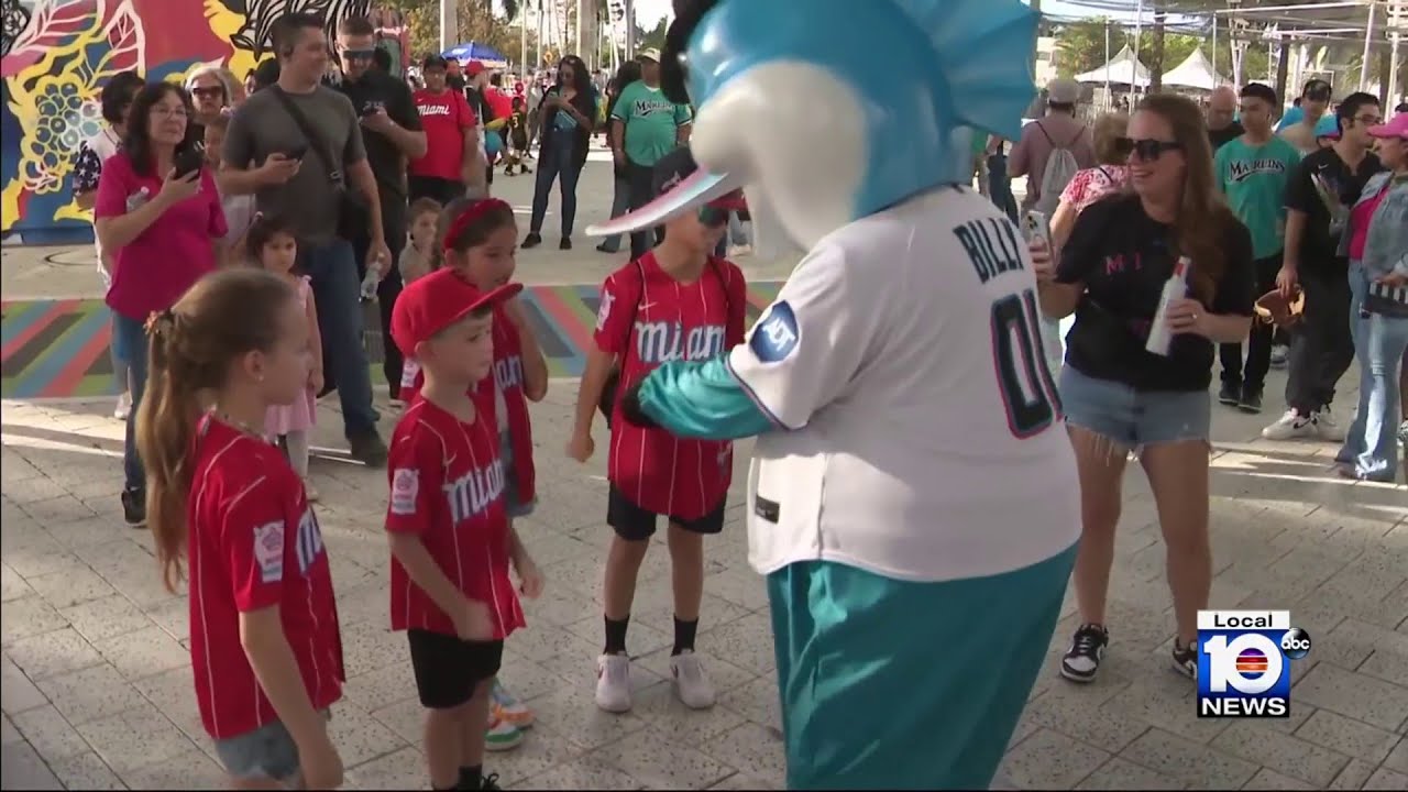 Miami Marlins host annual FanFest to celebrate the start of baseball season