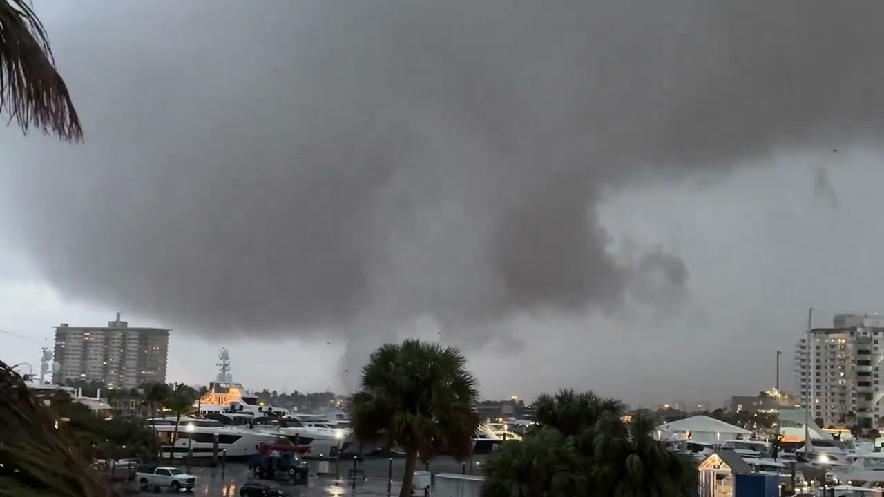 Tornado touches down in Fort Lauderdale shortly before 6 pm  A tornado warning was issued at 545 pm