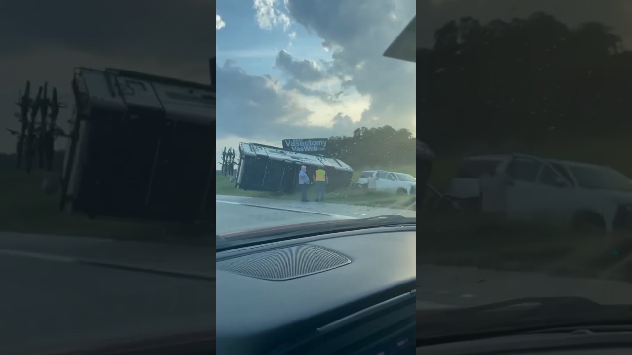 Rollover crash RV camper being pulled by SUV in Lakeland Florida