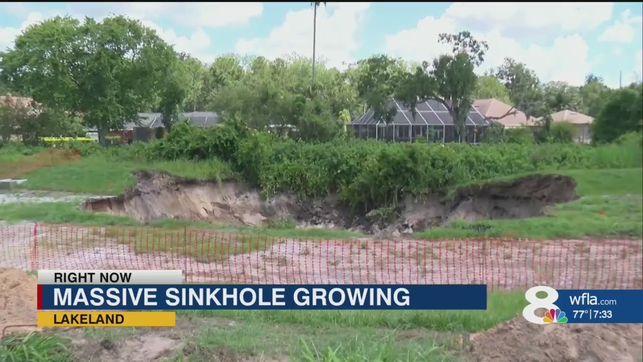 Massive sinkhole in Lakeland neighborhood is growing