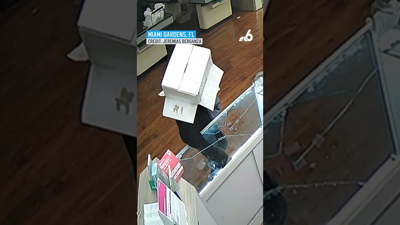 Man robs phone repair store in #MiamiGardens with a box on his head #caughtoncamera
