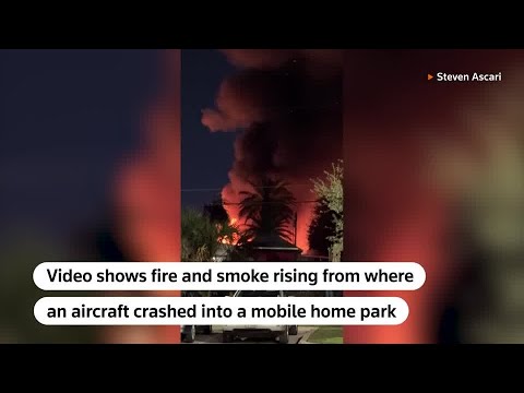 Deadly plane crash in Florida demolishes mobile home | REUTERS