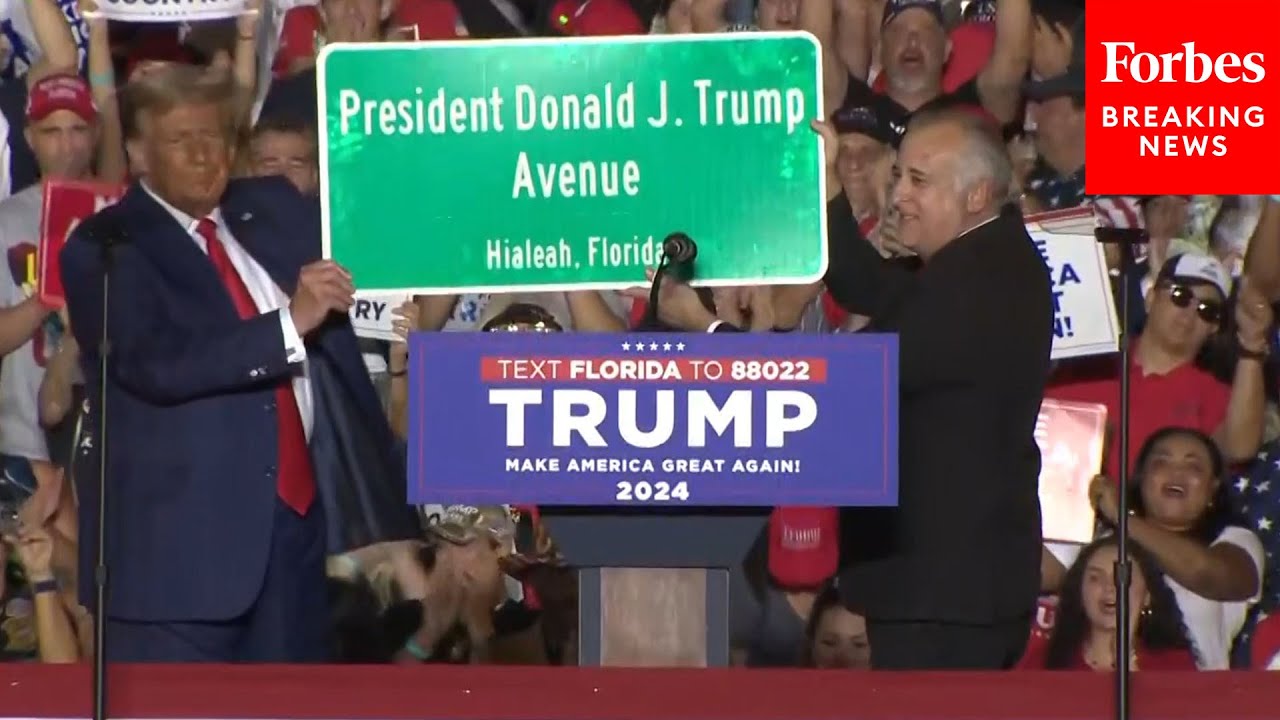 BREAKING NEWS: Florida Mayor Announces Street To Be Named For Trump At Rally During Third GOP Debate