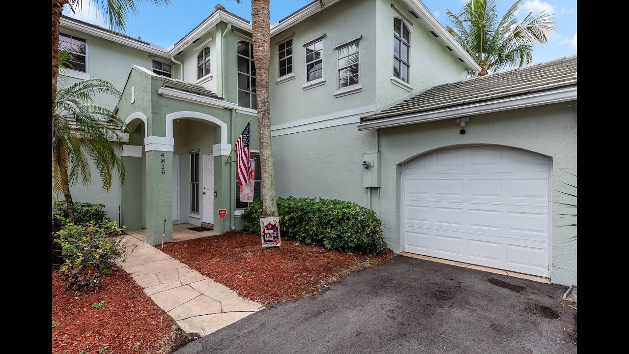 Hawke's Bluff  Les Chateaux Townhome For Sale: 4816 Grapevine Way Davie, FL 33331 –  954-745-4735