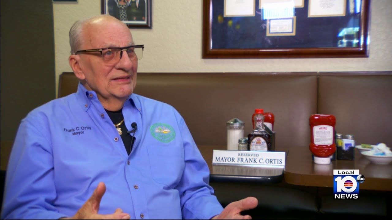Longtime Pembroke Pines Mayor Frank Ortis retiring