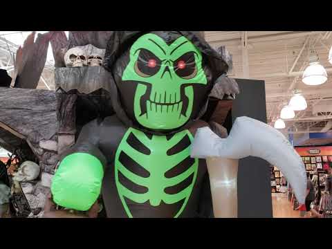 Spirit Halloween Store 8/23/2020 Brandon, FL