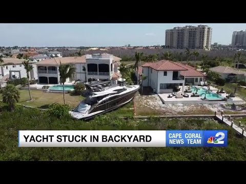 65-foot yacht stranded in Cape Coral backyard since Hurricane Ian