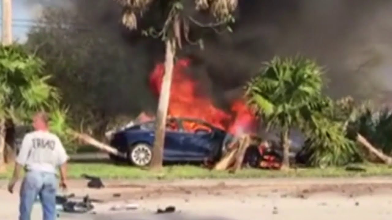 Fiery Tesla crash kills driver in Davie