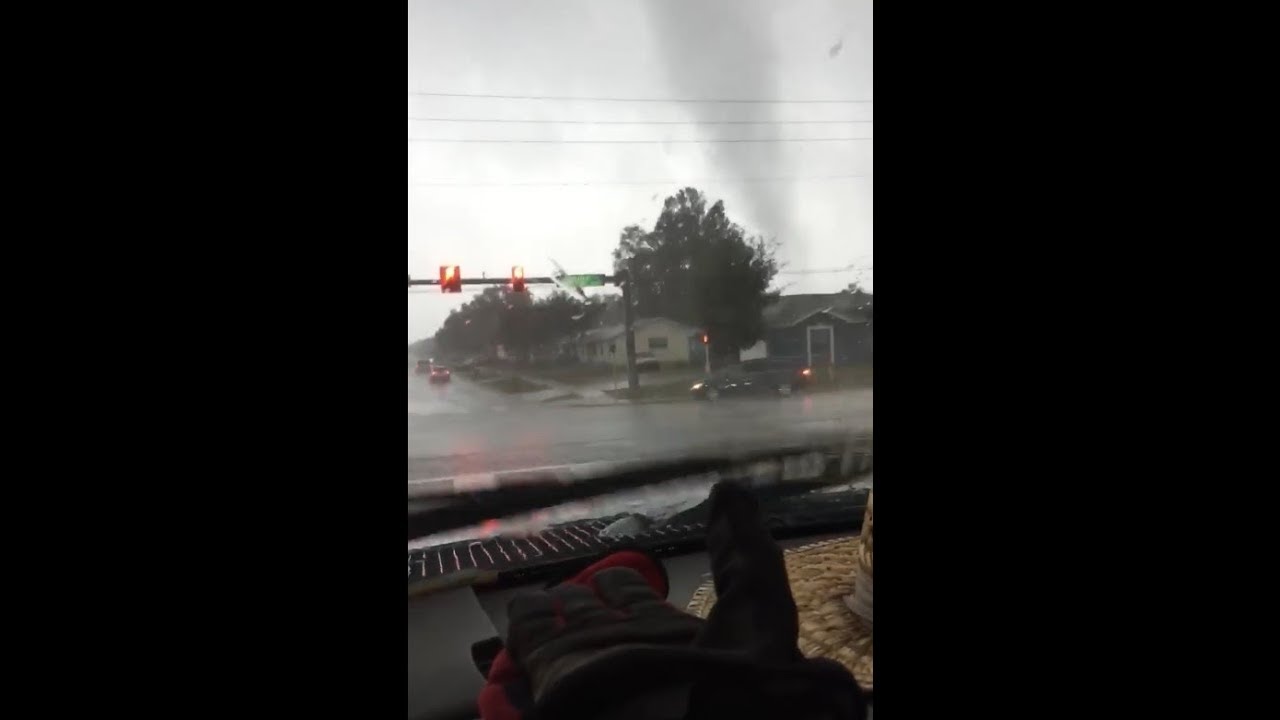 Incredible Tornado in Spring Hill, Florida (Nov 2, 2018)
